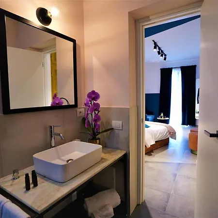 Nacu 90 Bed & Breakfast Neapol