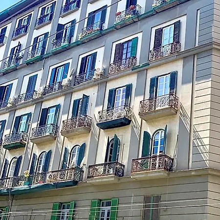 Bed & Breakfast Nacu 90 Neapel