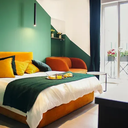 Nacu 90 Bed and Breakfast Νάπολη