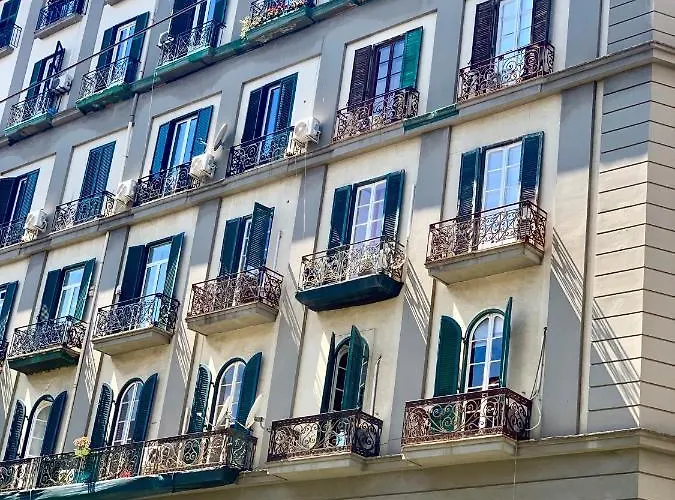 Nacu 90 Νάπολη